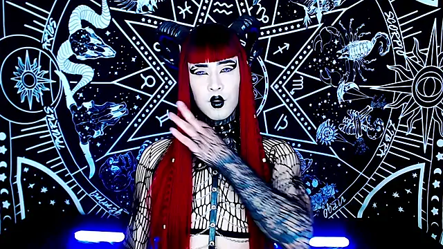 Snapshot of naomi_satan chatting on 09.19.25 naomi satan online show from 09.19.25