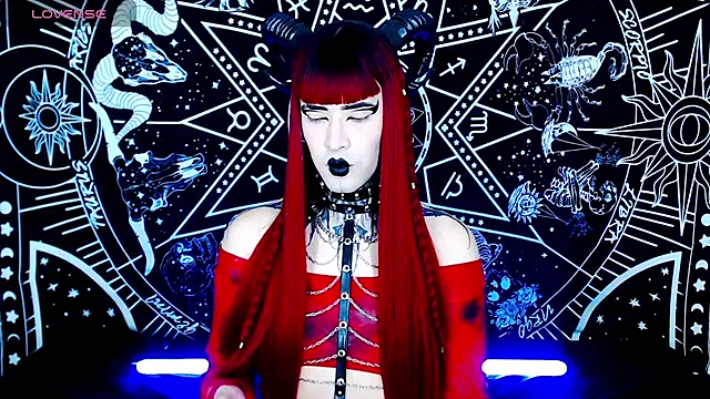 Snapshot of naomi_satan chatting on 10.14.25 naomi satan online show from 10.14.25