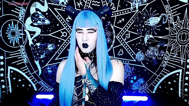 Snapshot of naomi_satan chatting on 10.21.25 naomi satan online show from 10.21.25