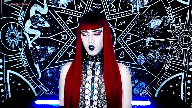 Snapshot of naomi_satan chatting on 10.25.25 naomi satan online show from 10.25.25