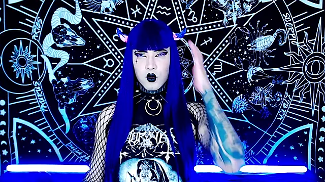 Snapshot of naomi_satan chatting on 11.19.25 naomi satan online show from 11.19.25