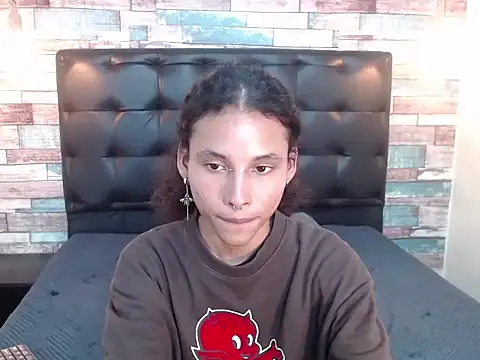 Snapshot of Andrew_Landry chatting on 10.17.25 Andrew Landry online show from 10.17.25