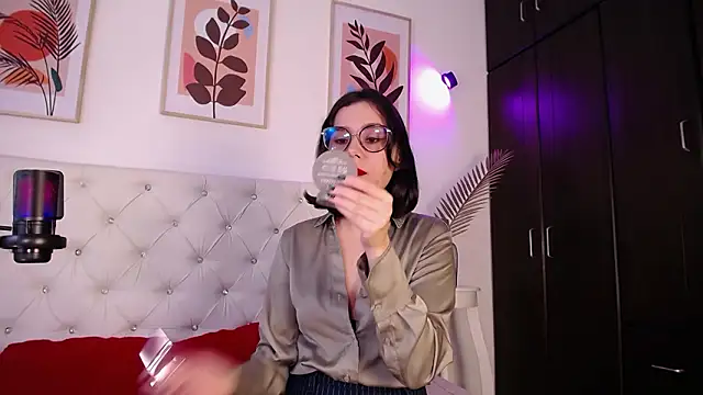 Snapshot of barbyehot chatting on 03.05.26 barbyehot online show from 03.05.26