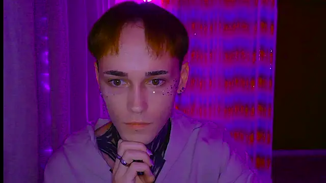 Snapshot of _chicolindo_ chatting on 10.25.25 chicolindo online show from 10.25.25