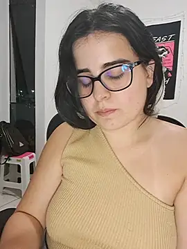 Snapshot of CutteGirl99 chatting on 09.12.25 CutteGirl99 online show from 09.12.25