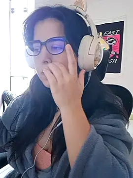 Snapshot of CutteGirl99 chatting on 09.26.25 CutteGirl99 online show from 09.26.25