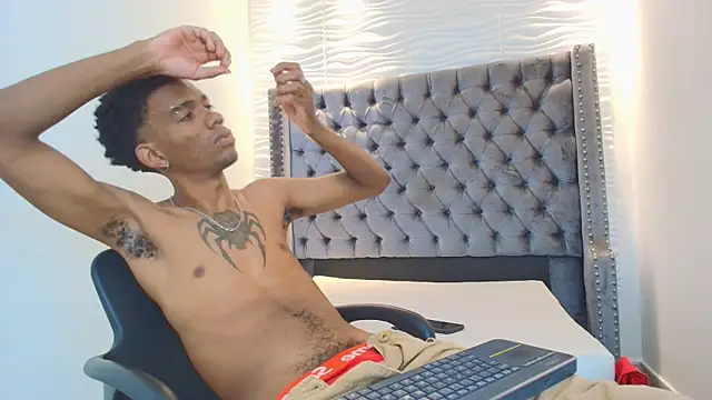 Snapshot of nero_reyd chatting on 07.16.26 nero reyd online show from 07.16.26