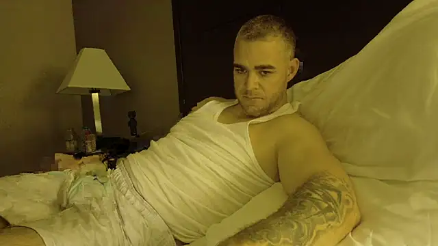 Snapshot of Dallasbest214 chatting on 03.15.26 Dallasbest214 online show from 03.15.26