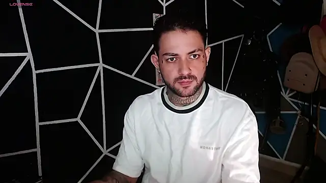 nicolastorres99 online show from 10.31.25