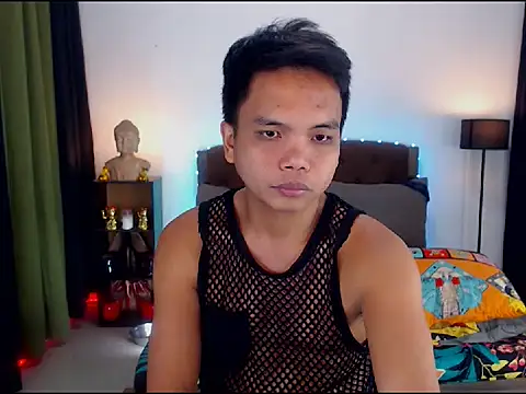 Snapshot of XExtraServiceManX chatting on 10.14.25 XExtraServiceManX online show from 10.14.25