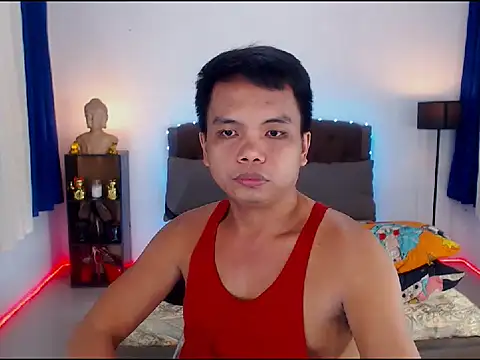 Snapshot of XExtraServiceManX chatting on 10.17.25 XExtraServiceManX online show from 10.17.25