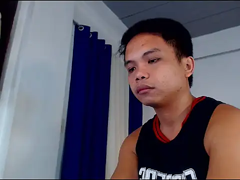 Snapshot of XExtraServiceManX chatting on 10.27.25 XExtraServiceManX online show from 10.27.25