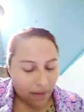 Snapshot of yelezia chatting on 01.16.26 yelezia online show from 01.16.26