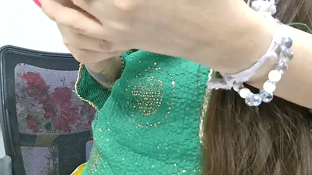 Snapshot of ruby100 chatting on 01.06.26 ruby100 online show from 01.06.26