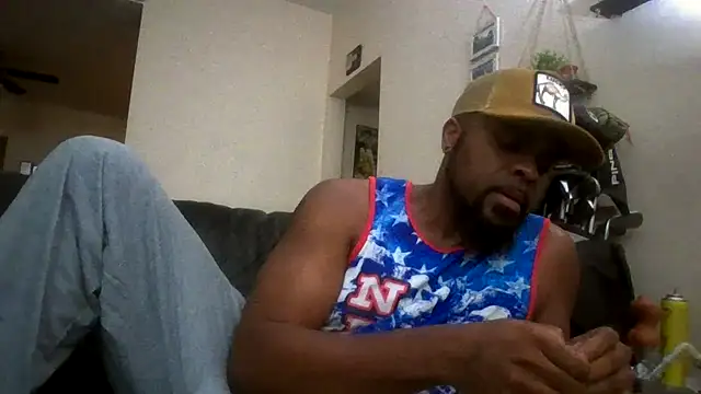 Snapshot of Str8ishVegasGuy chatting on 10.12.25 Str8ishVegasGuy online show from 10.12.25