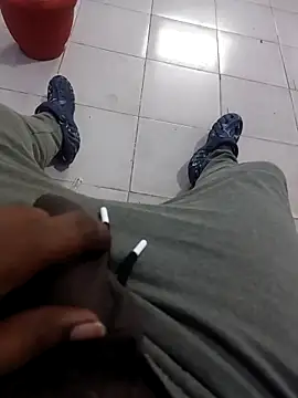 Snapshot of achabacha09 chatting on 09.27.25 achabacha09 online show from 09.27.25