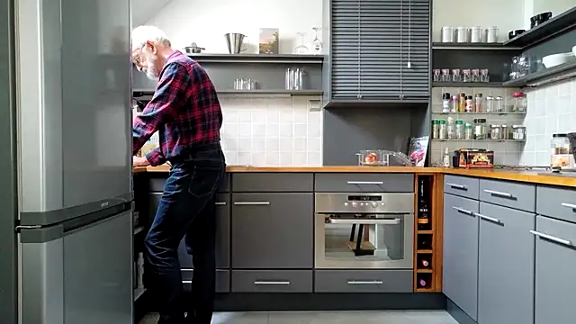 Snapshot of ewaldwillems99 chatting on 01.16.26 ewaldwillems99 online show from 01.16.26