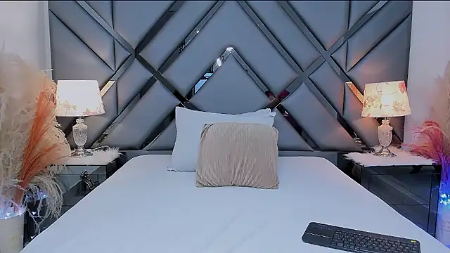 Snapshot of Alisson_Milf chatting on 01.09.26 Alisson Milf online show from 01.09.26