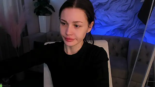 Snapshot of Aria_Mila chatting on 04.16.26 Aria Mila online show from 04.16.26