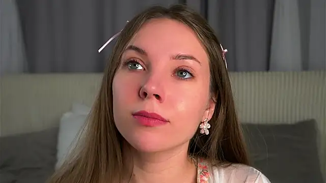 KarriBrownd online show from 11.18.25