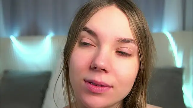 KarriBrownd online show from 02.01.26