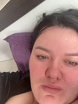 SunnyLeila2101 online show from 11.14.25