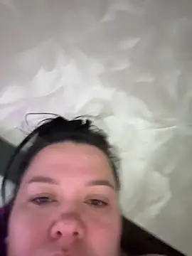 SunnyLeila2101 online show from 05.15.26