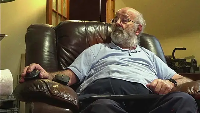 Snapshot of janzer13 chatting on 11.14.25 janzer13 online show from 11.14.25