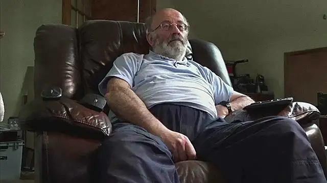 Snapshot of janzer13 chatting on 01.11.26 janzer13 online show from 01.11.26