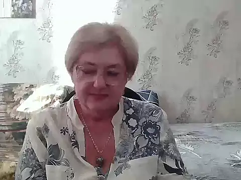 Renata62011 online show from 10.31.25