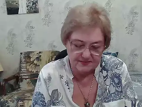 Renata62011 online show from 11.16.25