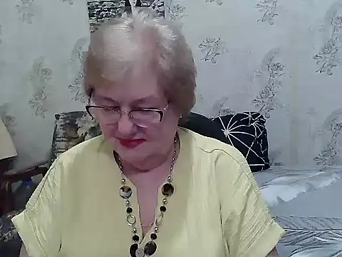 Snapshot of Renata62011 chatting on 05.10.26 Renata62011 online show from 05.10.26