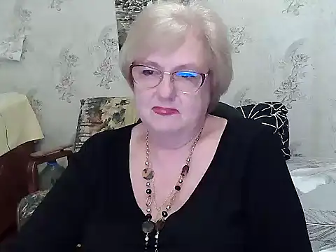 Snapshot of Renata62011 chatting on 05.11.26 Renata62011 online show from 05.11.26