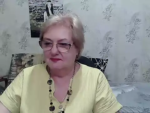 Snapshot of Renata62011 chatting on 05.22.26 Renata62011 online show from 05.22.26