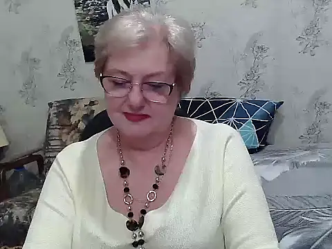Snapshot of Renata62011 chatting on 06.14.26 Renata62011 online show from 06.14.26