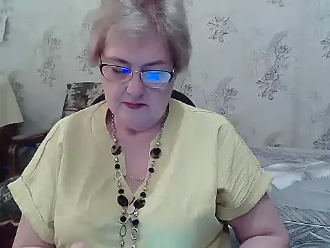 Snapshot of Renata62011 chatting on 06.22.26 Renata62011 online show from 06.22.26