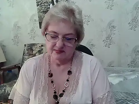 Snapshot of Renata62011 chatting on 06.23.26 Renata62011 online show from 06.23.26