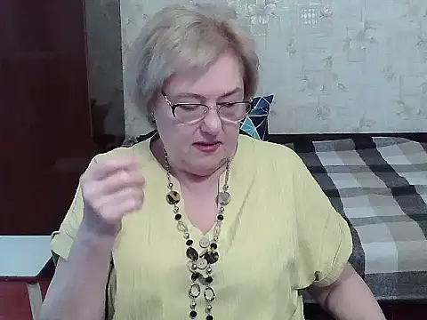 Snapshot of Renata62011 chatting on 06.27.26 Renata62011 online show from 06.27.26