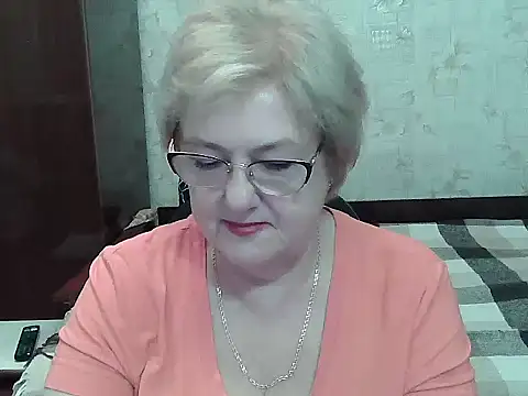 Snapshot of Renata62011 chatting on 07.17.26 Renata62011 online show from 07.17.26