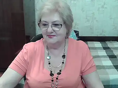 Snapshot of Renata62011 chatting on 07.18.26 Renata62011 online show from 07.18.26