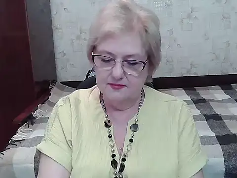 Snapshot of Renata62011 chatting on 07.24.26 Renata62011 online show from 07.24.26