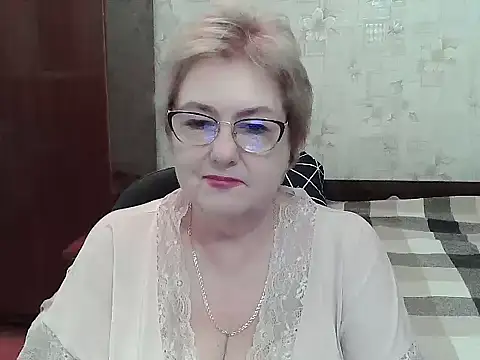 Snapshot of Renata62011 chatting on 07.26.26 Renata62011 online show from 07.26.26