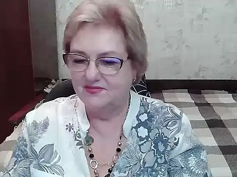 Snapshot of Renata62011 chatting on 07.28.26 Renata62011 online show from 07.28.26