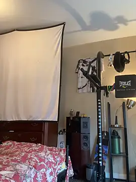 Snapshot of KeYBuMp323 chatting on 02.15.26 KeYBuMp323 online show from 02.15.26