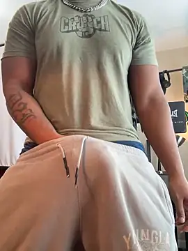 Snapshot of KeYBuMp323 chatting on 02.27.26 KeYBuMp323 online show from 02.27.26