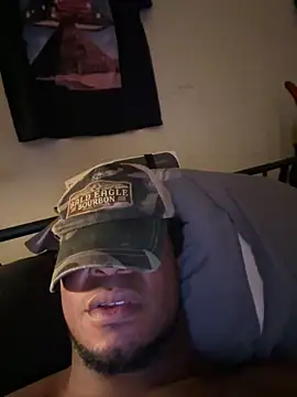 Snapshot of KeYBuMp323 chatting on 04.03.26 KeYBuMp323 online show from 04.03.26