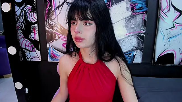 Snapshot of Dita_von2 chatting on 11.05.25 Dita von2 online show from 11.05.25