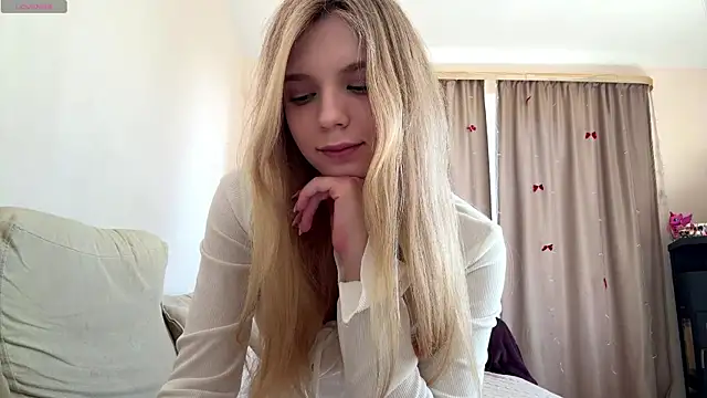 FruityXo online show from 04.12.26