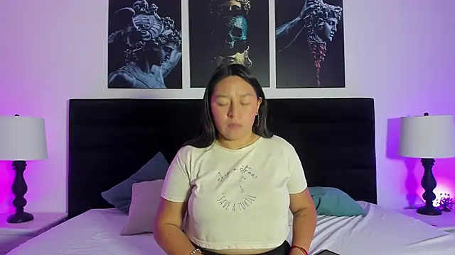 BellaRoux1 online show from 09.19.25