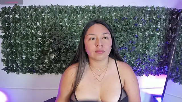 BellaRoux1 online show from 01.09.26